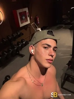 Bisexual Escort Samir 24yr - role