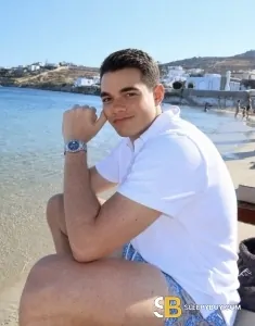 male escort Belgravia Lorenzo