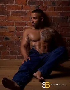 male rent boy Manchester L&eacute;o Prot&aacute;sio