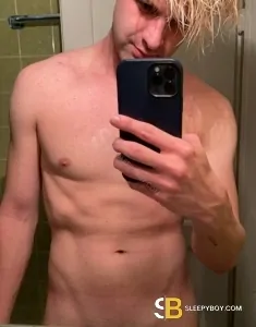 male escort Newcastle Upon Tyne Erick