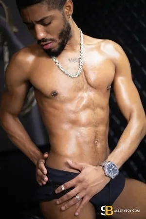 Gay Escort Caio 28yr - sucking