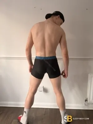 Bisexual Escort Ethan 22yr - exhibitionist