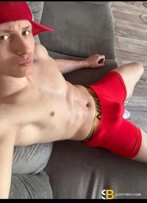 Bisexual Escort Ethan 22yr - blowjob