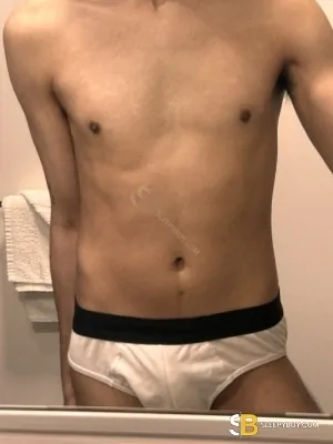 Gay Escort Isaac 19yr - licking