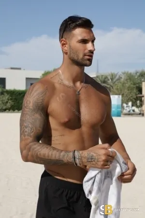Gay Escort Sergen 30yr - licking
