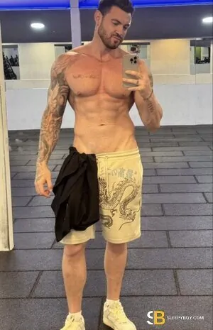 Bisexual Escort Blaine 25yr - licking