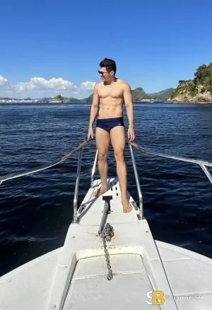 Gay Escort Moshê 27yr - role