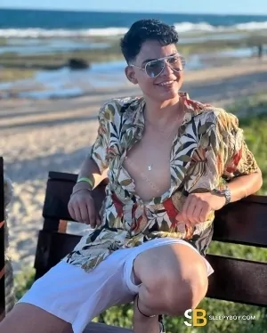 Bisexual Escort Ryan 29yr - role