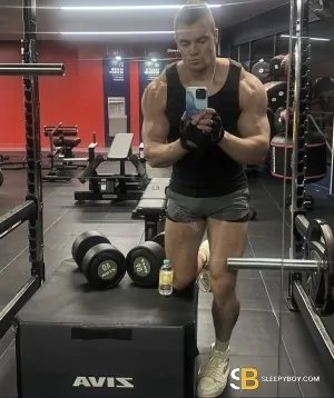 Bisexual Escort Kain 37yr - sucking