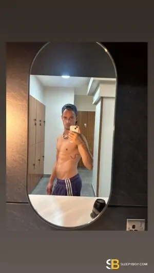 Gay Escort Matt 34yr - role