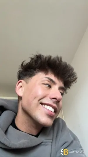 Gay Escort Max 23yr - role