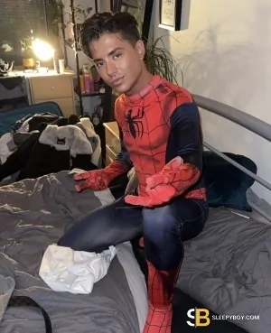 Gay Escort Max 23yr - role