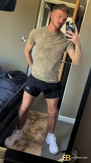 Gay Escort Ian 33yr - sucking