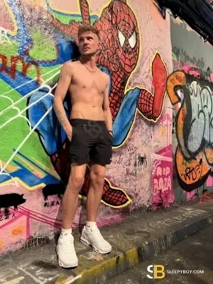 Gay Escort Ian 33yr - role