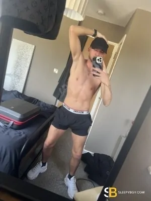 Gay Escort Ian 33yr - sucking