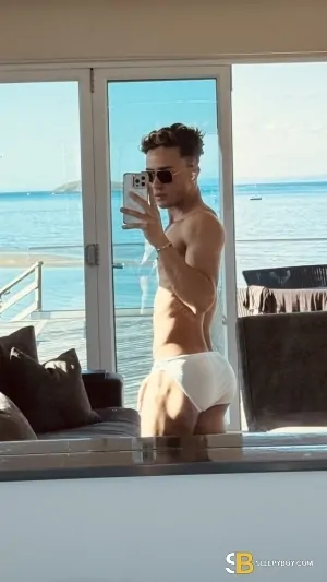 Gay Escort Guilherme 26yr - shaving