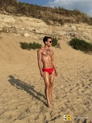 Gay Escort Adrian 🇧🇷 26yr - trios