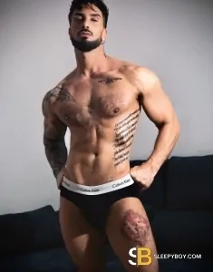 male rent boy Newcastle Upon Tyne Jonathan