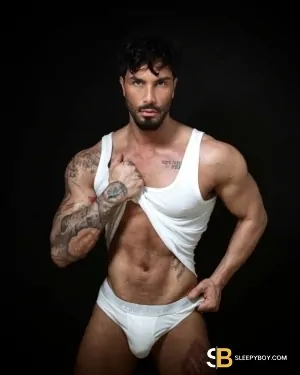 Bisexual Escort Jonatan 36yr - role