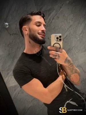 Bisexual Escort Jonathan 36yr - sucking