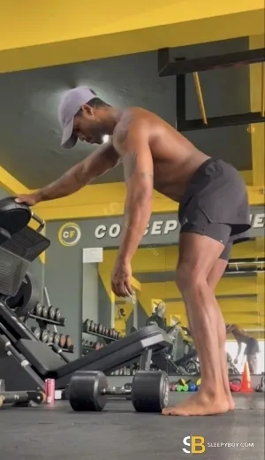 Bisexual Escort Marlon 26yr - licking