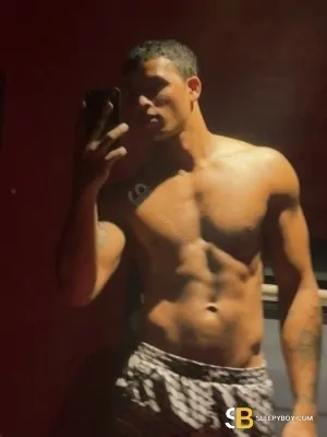 Bisexual Escort Marlon 26yr - role