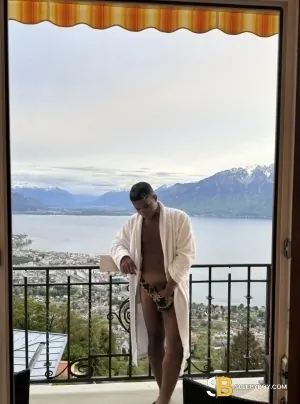 Bisexual Escort Brown Twink 23yr - trios