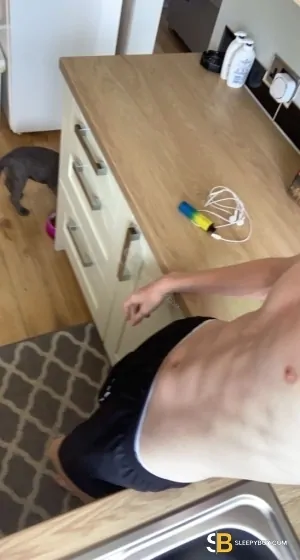 Gay Escort Daniel 21yr - gangbang