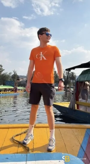 Gay Escort Jonathan 21yr - role