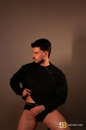 Bisexual Escort Filipe 26yr - licking