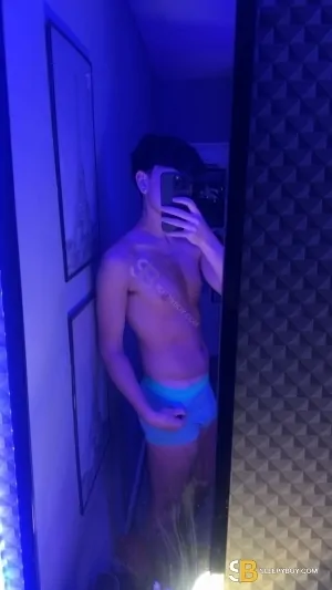 Bisexual Escort Billy 20yr - licking