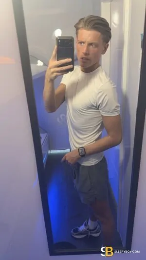 Gay Escort Jake 26yr - always safe sex