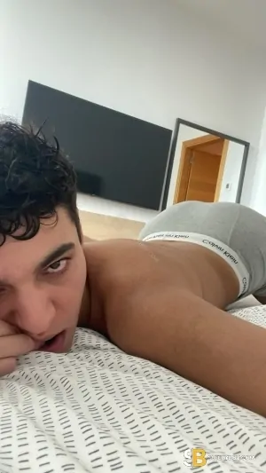 Gay Escort Zayd 20yr - role