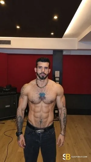 Bisexual Escort Rhafael 34yr - licking