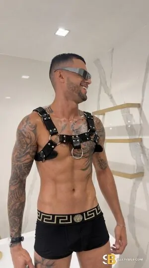Bisexual Escort 🇧🇷 Xxl Matheus 🇧🇷 28yr - role