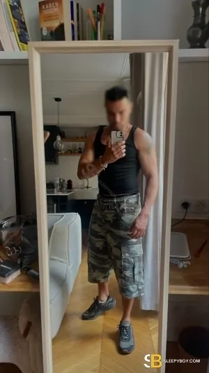 Gay Escort Daniel 28yr - licking