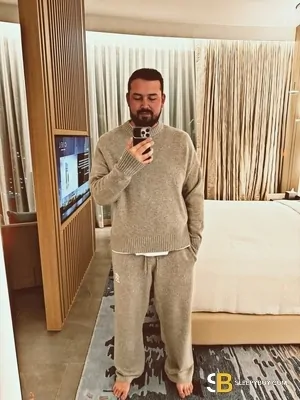 Gay Escort Mike 28yr - role