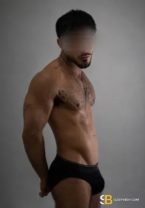 Bisexual Escort Carlos 28yr - licking