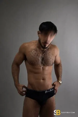 Bisexual Escort Carlos 28yr - sucking