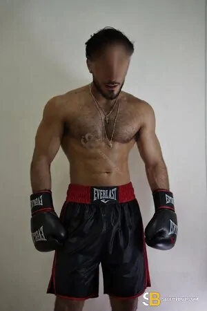 Bisexual Escort Carlos 28yr - licking