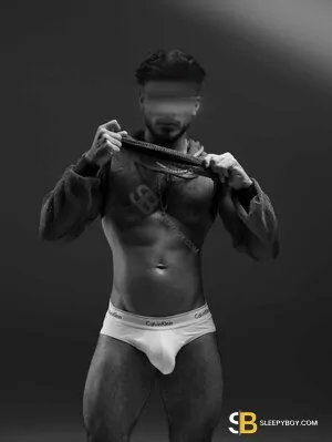 Bisexual Escort Carlos 28yr - licking