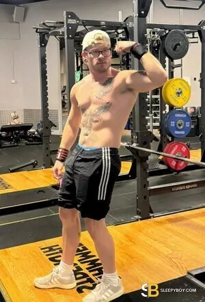 Gay Escort Mitchell 30yr - role