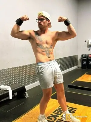 Gay Escort Mitchell 30yr - sucking