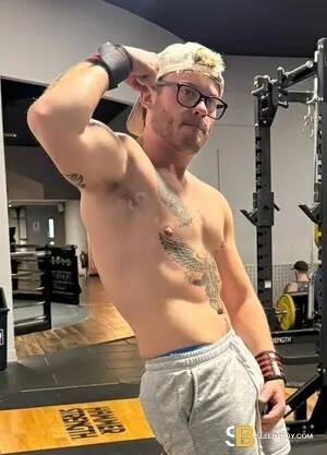 Gay Escort Mitchell 30yr - role