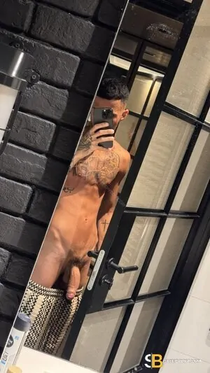 Bisexual Escort Pedro 24yr - dirty talk