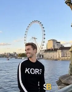 male rent boy London Twinklouren&ccedil;o