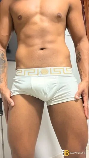 Gay Escort Maurice 29yr - licking