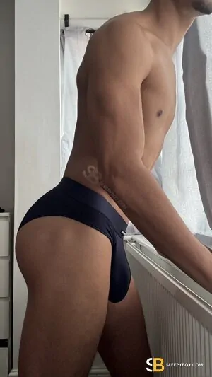 Gay Escort Amir 24yr - trios