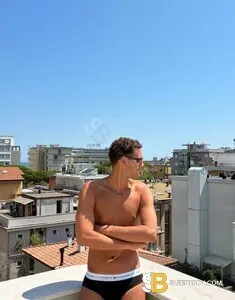 male rent boy London Raniel
