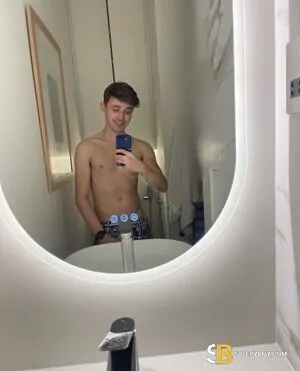 Gay Escort Sam 24yr - role